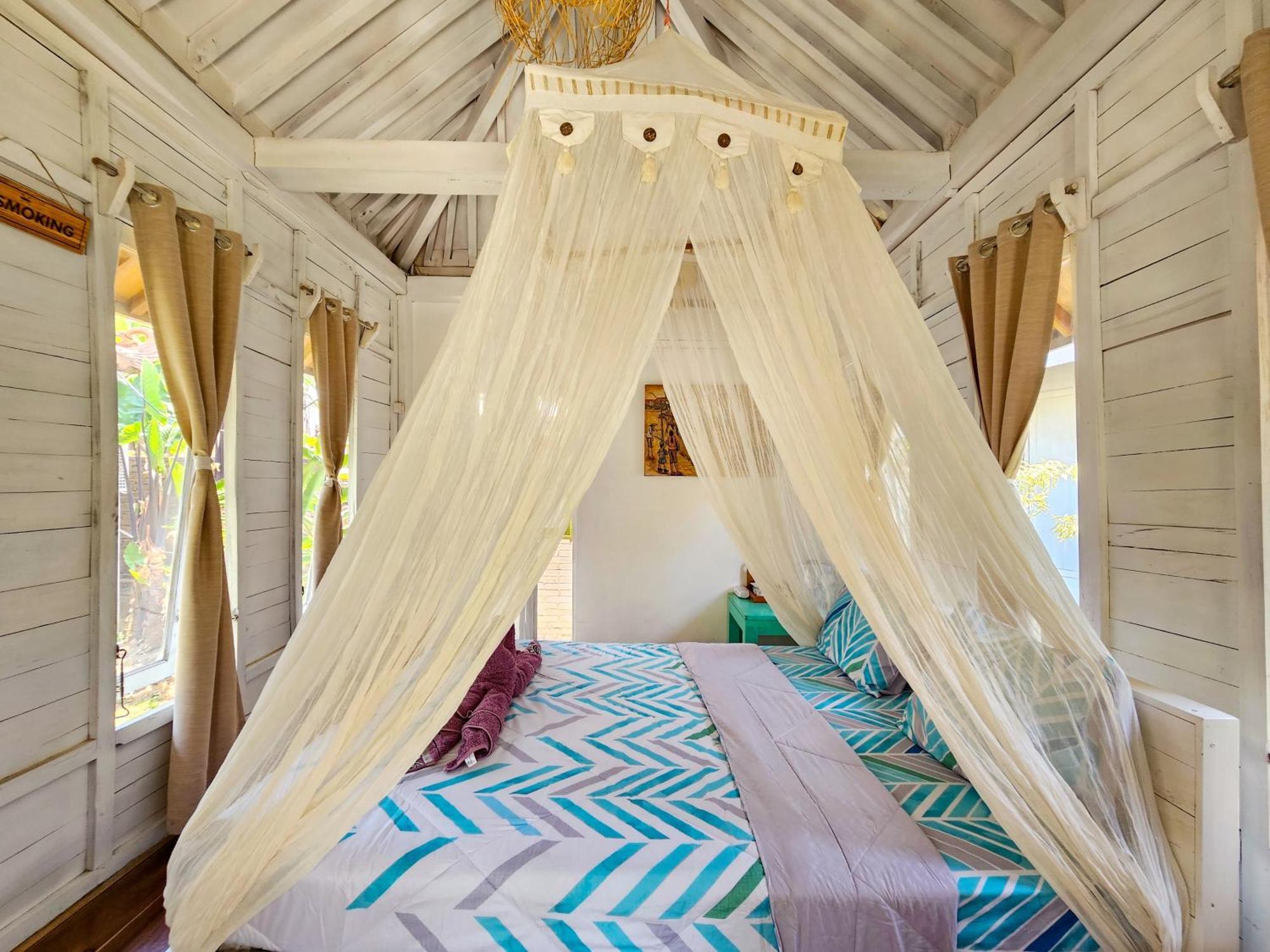 Janur Bungalow Magelang Zimmer foto